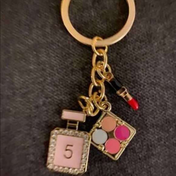 Key 🔑 Chain - Picture 4 of 6